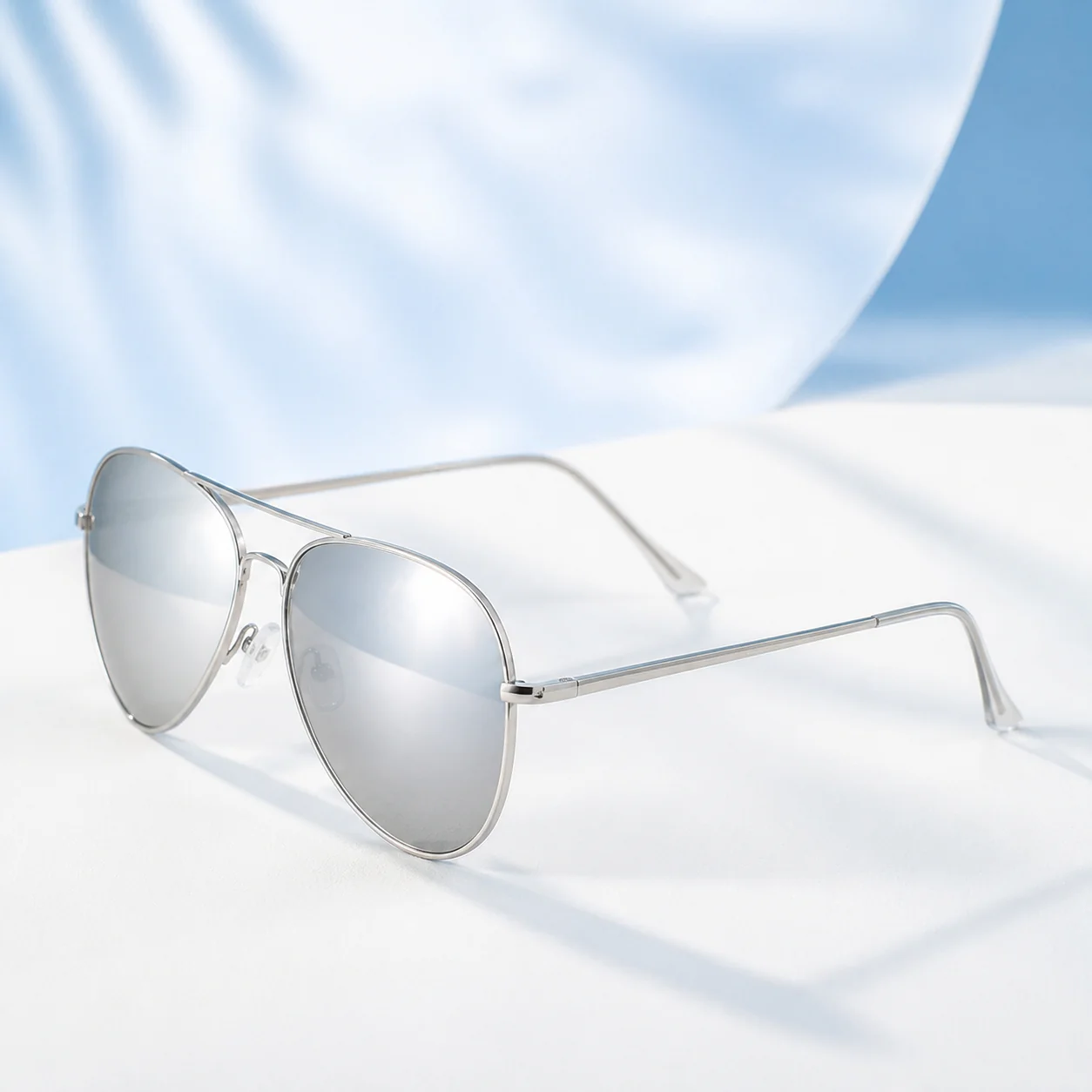 Chrome Pilot Sunglasses - Silver third detail view
