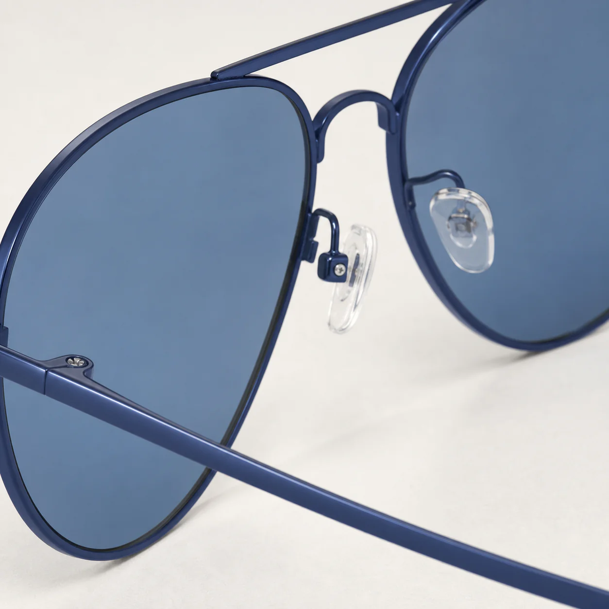 Harbor Pilot Sunglasses - Navy second detail view