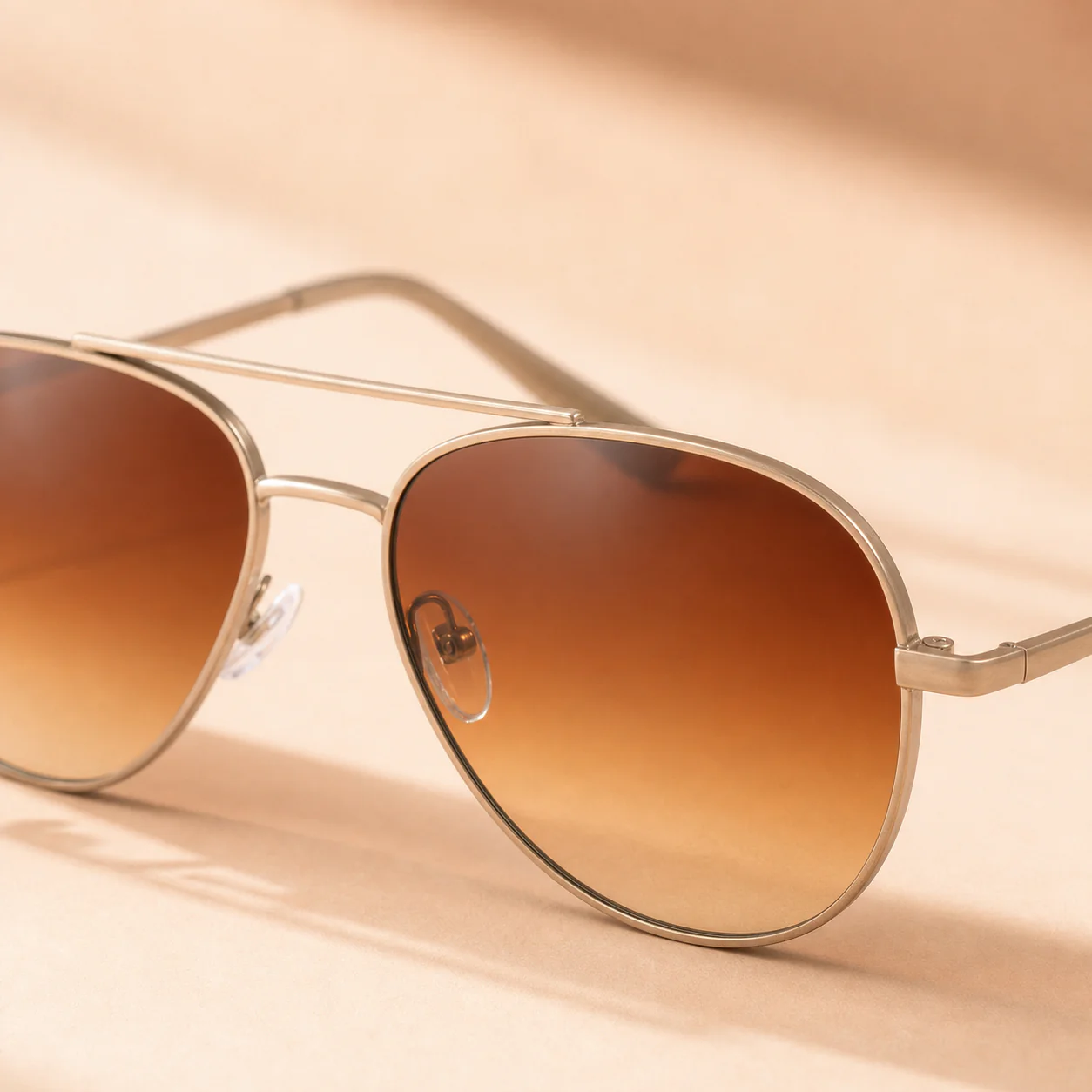 Desert Pilot Sunglasses - Sand first detail view