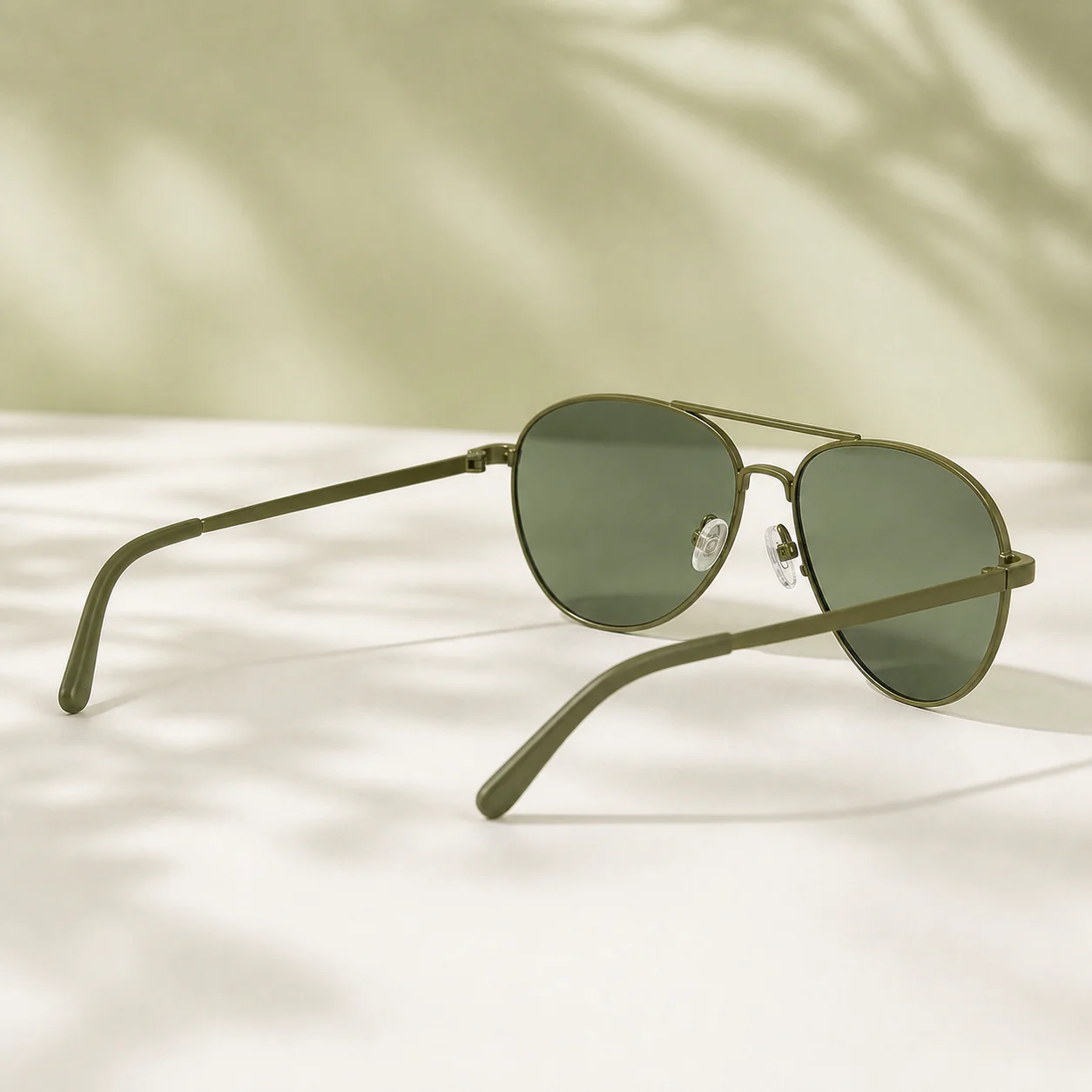 Trail Pilot Sunglasses - Olive third detail view