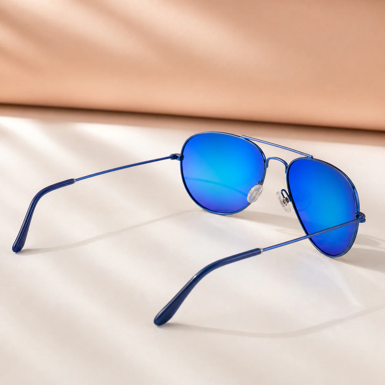 Flash Pilot Sunglasses - Blue Mirror third detail view