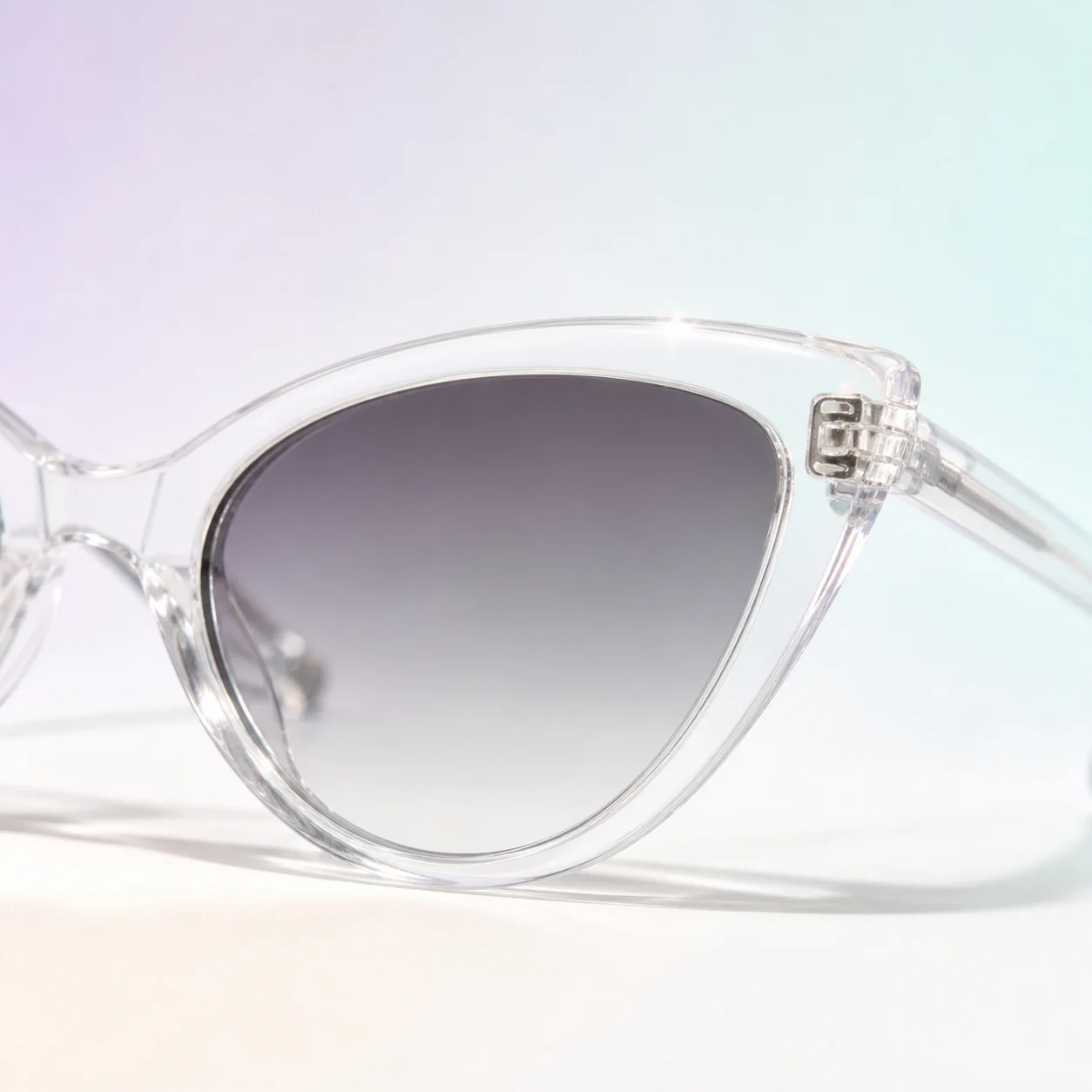 Halo Cat Eye Sunglasses - Crystal first detail view