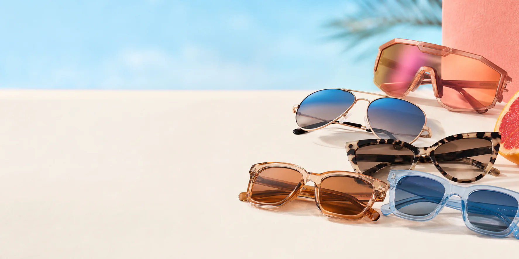 Dark Glasses Outlet sunglasses in an outlet campaign setting